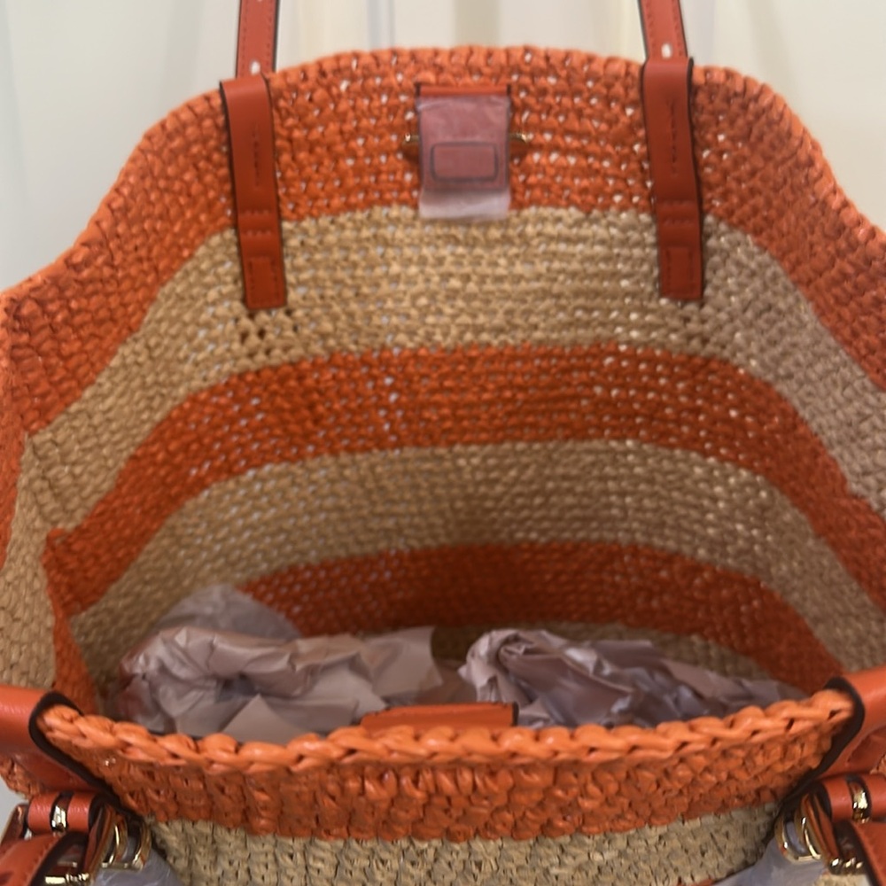 Michael Kors Quinn Tote - Picture 6 of 7